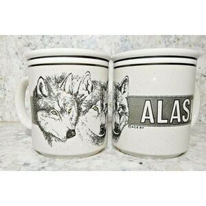 Alaska Wolf Mug Set Coffee Cups Tea Hot Chocolate Set of 2 White and Black‎